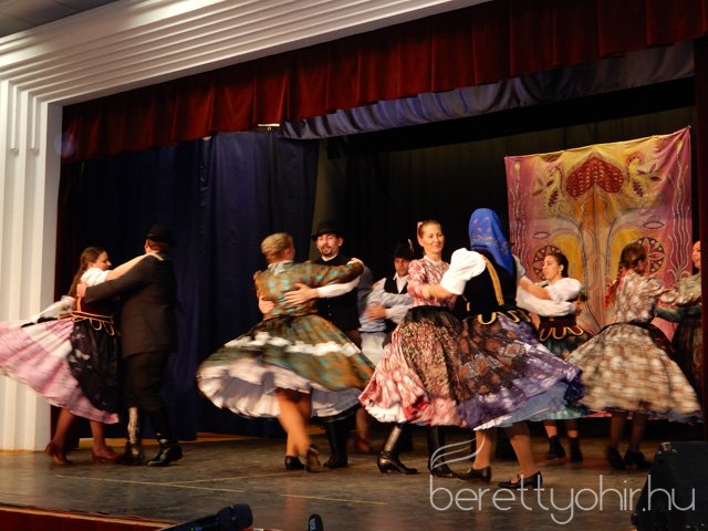 45 éves a Bihar Néptáncegyüttes 08